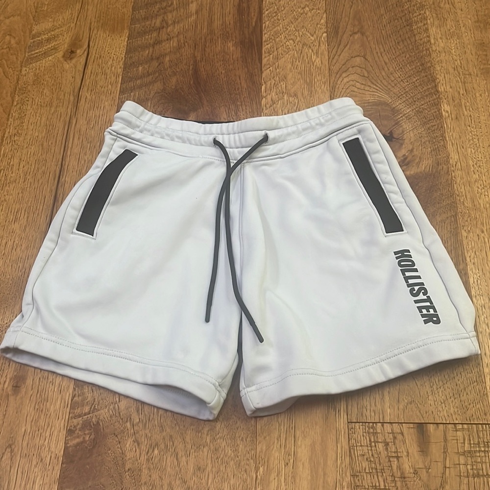 Hollister Boy’s Grey Shorts Size XS